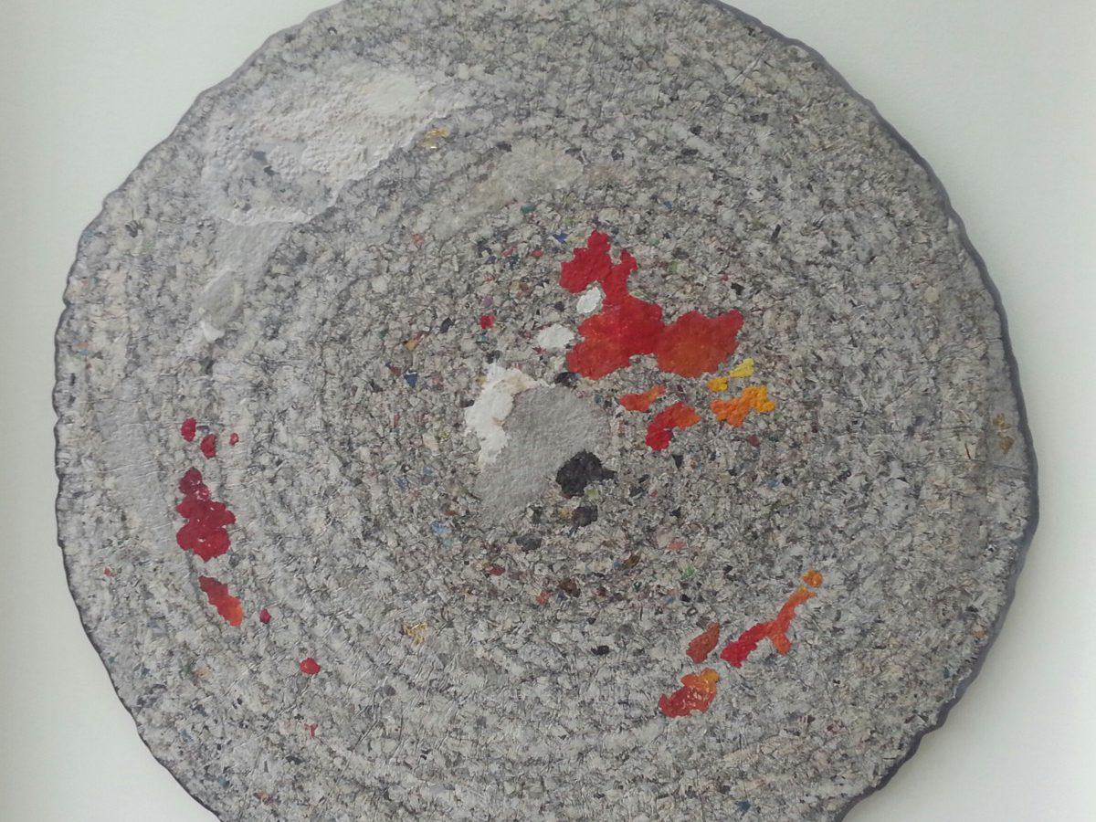 NOUVELLES du MONDE n°17 - Acrylique sur papier maché (Ø 94cm) (2015)